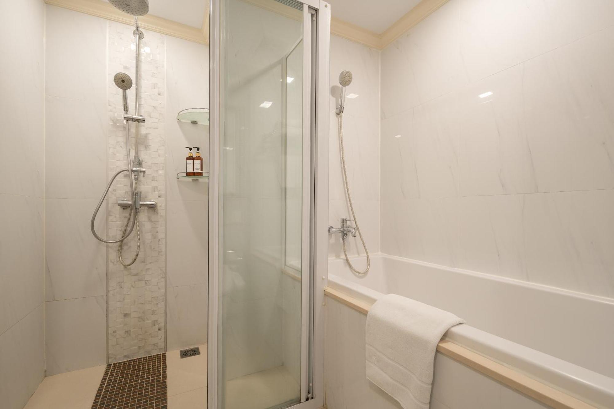 Syama Hana Executive Apartments Thonglor Бангкок Экстерьер фото